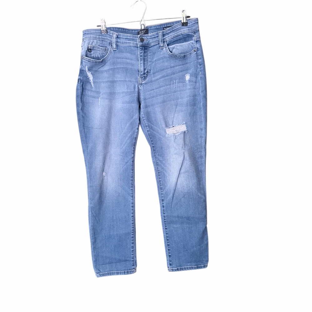Judy Blue Boyfriend‎ Jeans with Distressing